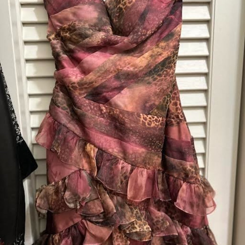 Lovely Faviana Party Dress